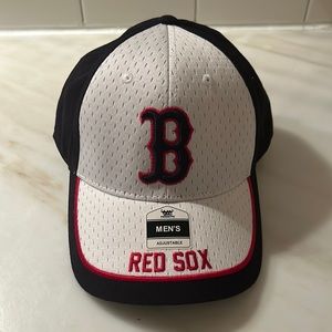 New Boston Red Socks adjustable hat. One size. NWT